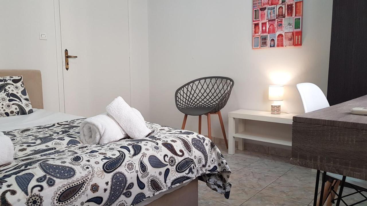 Palette Apartment Chocolate - Athens Center, 6 Bd, 3 Bath Exterior photo